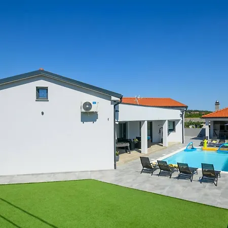 Speranza Villa Pola
